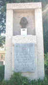 Stele2.jpg (17489 octets)